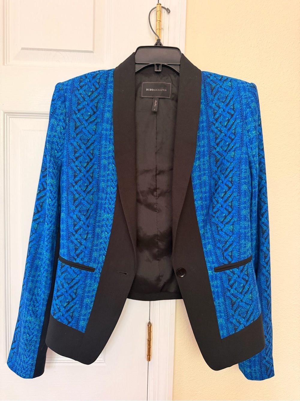 BCBGMaxAzria Blue and Black Patterned Tuxedo Blazer